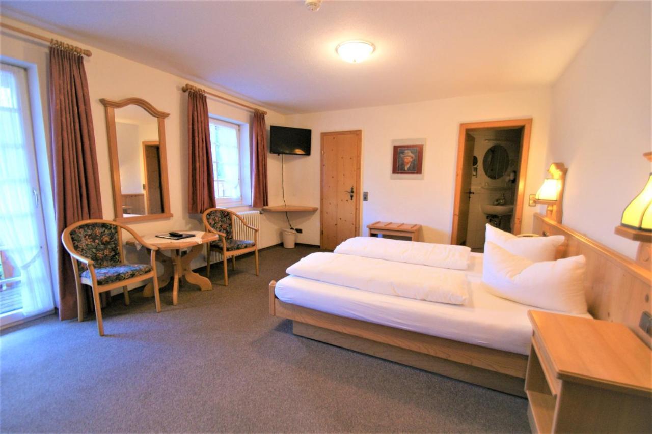 Zur Traube Schwarzwaldhotel & Restaurant Am Titisee Sankt Märgen Exterior foto